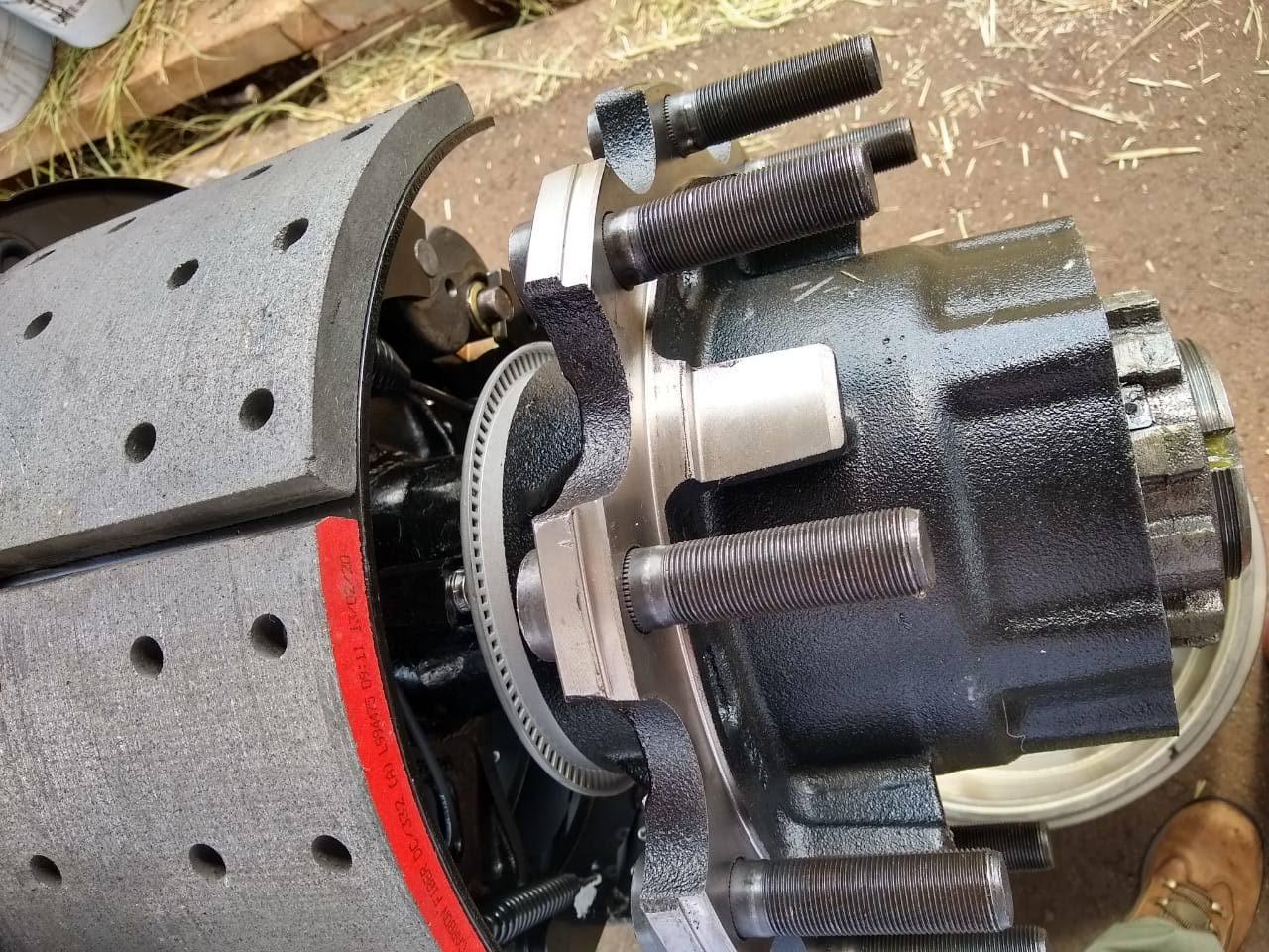 LONAS CARBON FIBER